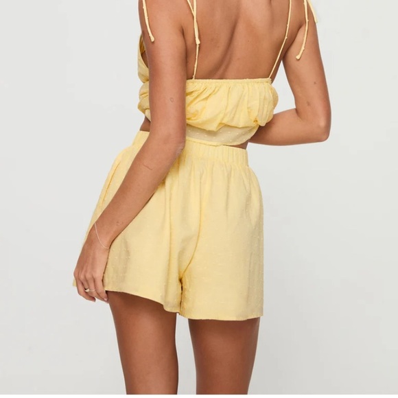 Princess Polly yes to Heaven short - Picture 2 of 9